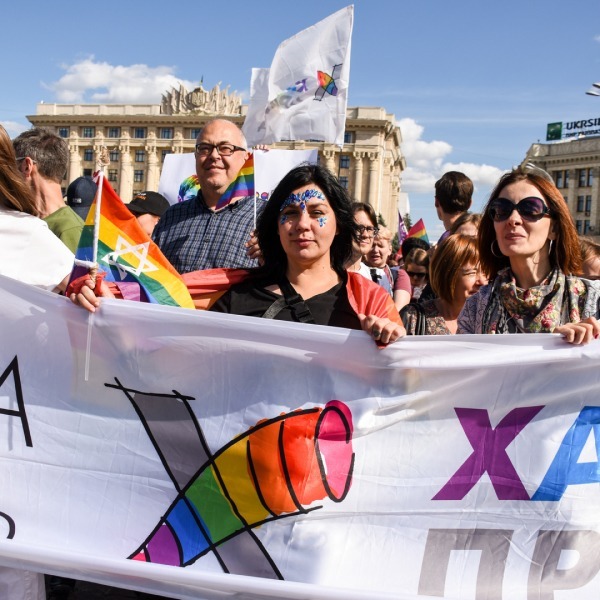 Від Києва до Кривого Рогу: історія Маршів рівності в різних містах України — Рівність на Wonderzine