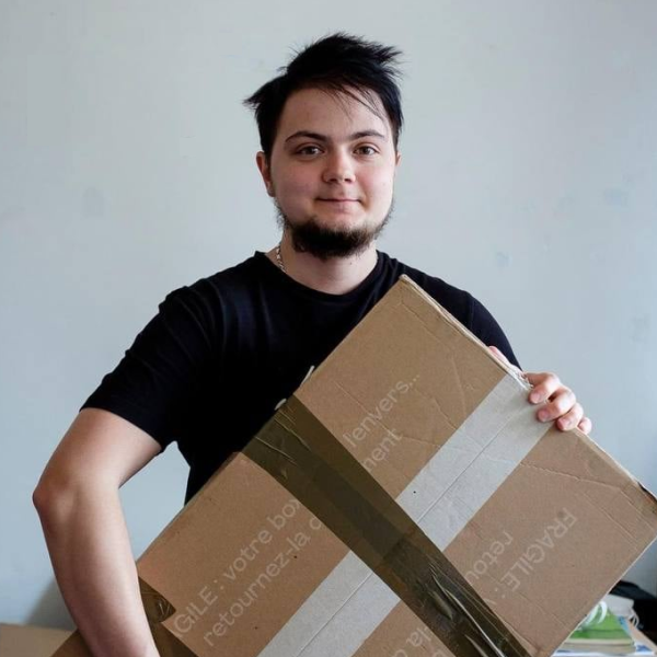 «Мене не впустили у військкомат». Це трансгендерні люди, які евакуювалися з України — Власний досвід на Wonderzine